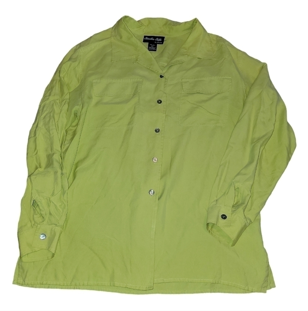Studio Silk by Jordan size large green long sleeve button down shirt 100% silk